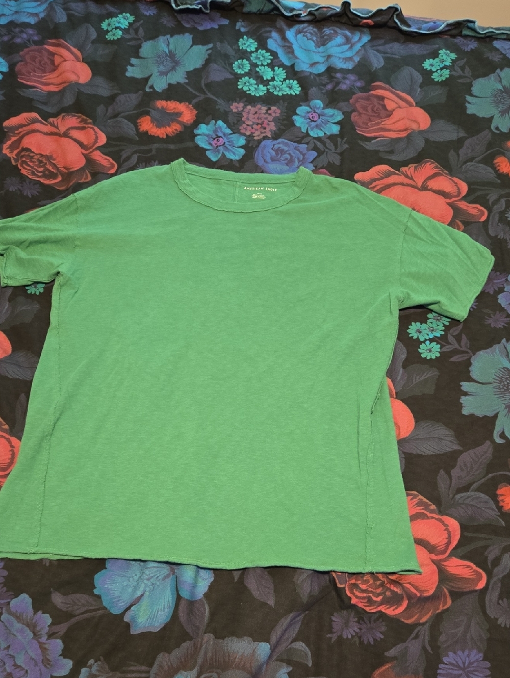 Oversize American Eagle Outfitters Bright Green Crewneck Tee